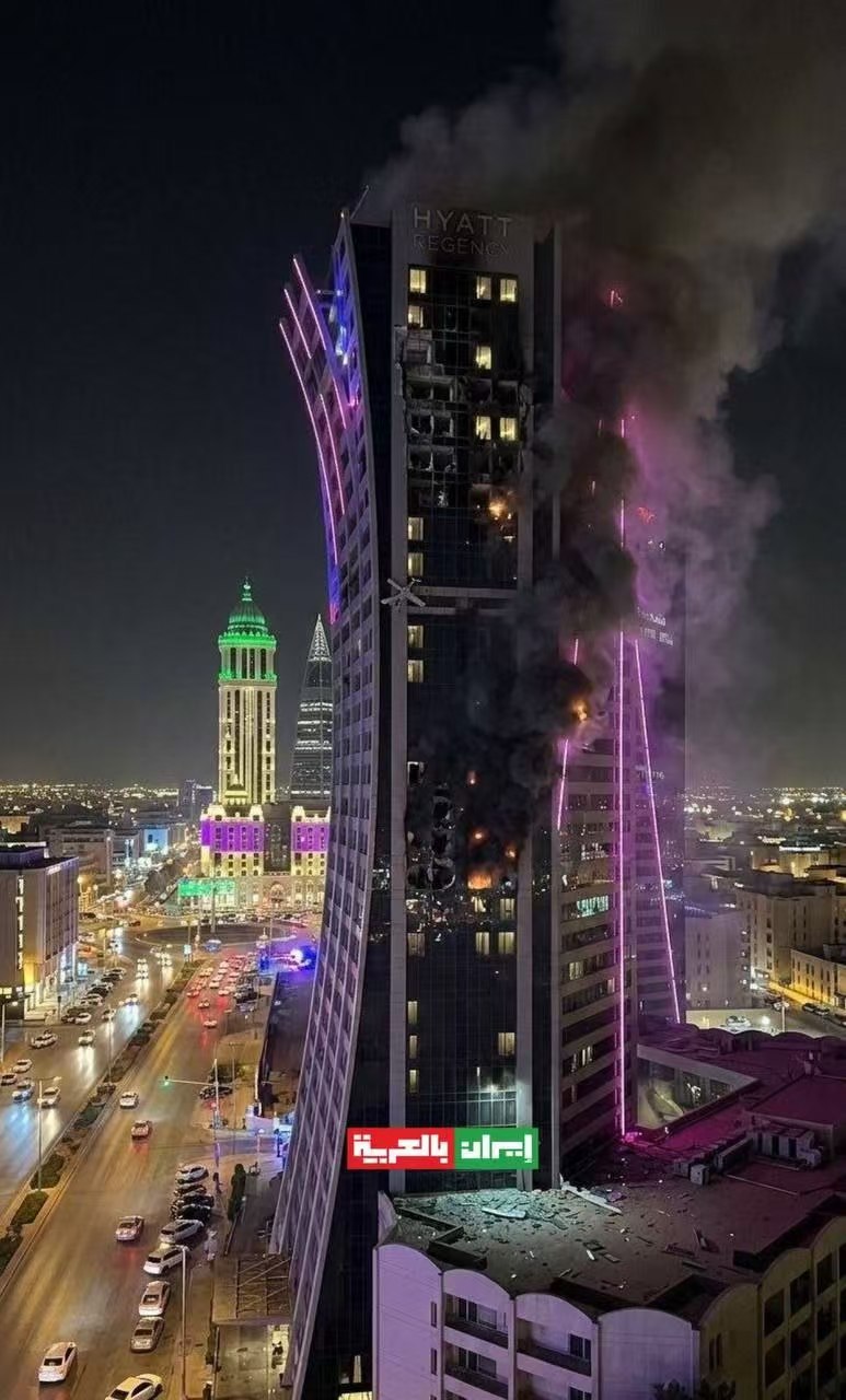 🔥沙特阿拉伯首都利雅得的凯悦酒店在伊朗武装部队导弹袭击后起火。玻利瓦尔英雄之地