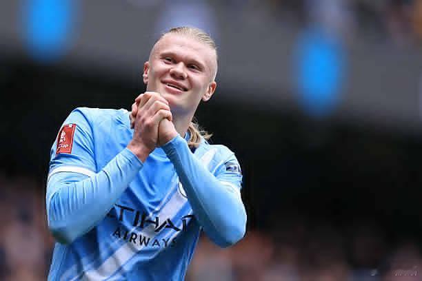 切尔西vs曼城 切尔西看起来已经平息了前一段的风波，哪怕只是表面上的。罗森尼尔很