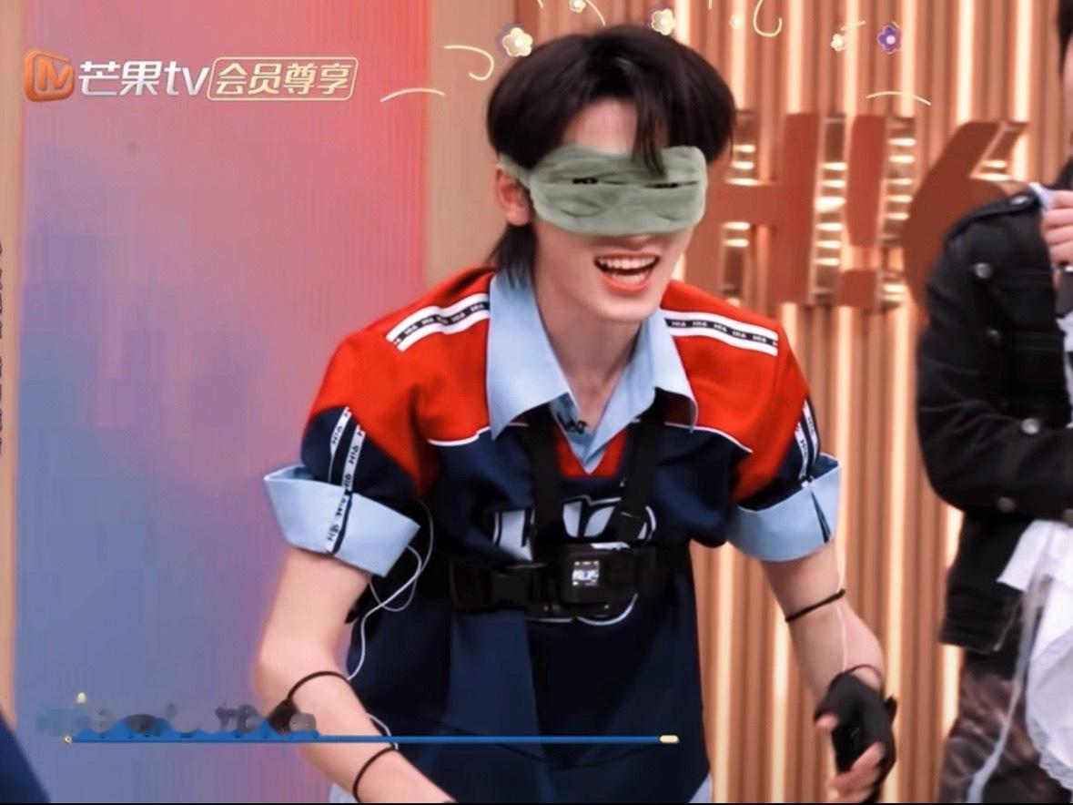 “摸到了 刘耀文” 