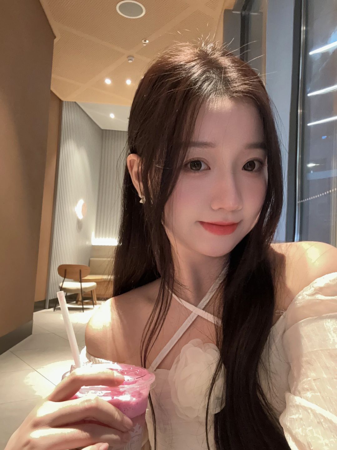 有人发自拍嘛😉