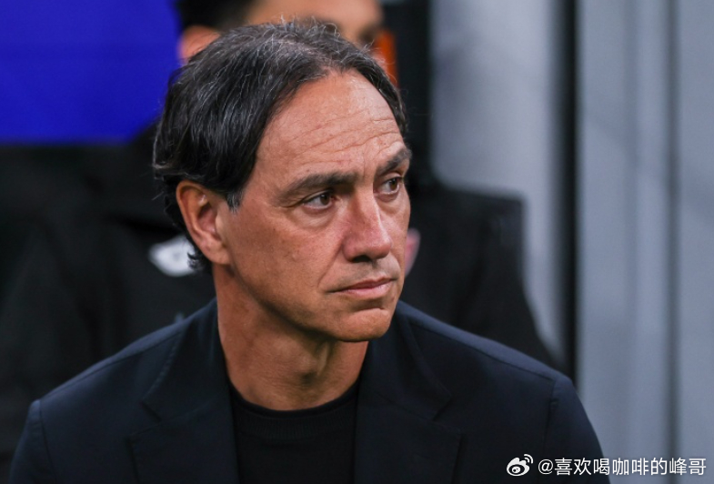 据体育记者斯基拉报道，德泽尔比正在尝试让内斯塔加入自己的教练组。斯基拉在社交媒体