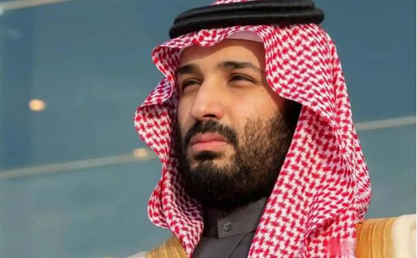 沙特正在权衡，要不要直接下场参战，其实阿拉伯国家，尤其是海湾国家，对伊朗的仇恨，