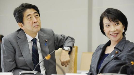 日媒爆料，高市想派军舰打伊朗，安倍旧部闯入办公室破口大骂。
 
事情的导火索还要