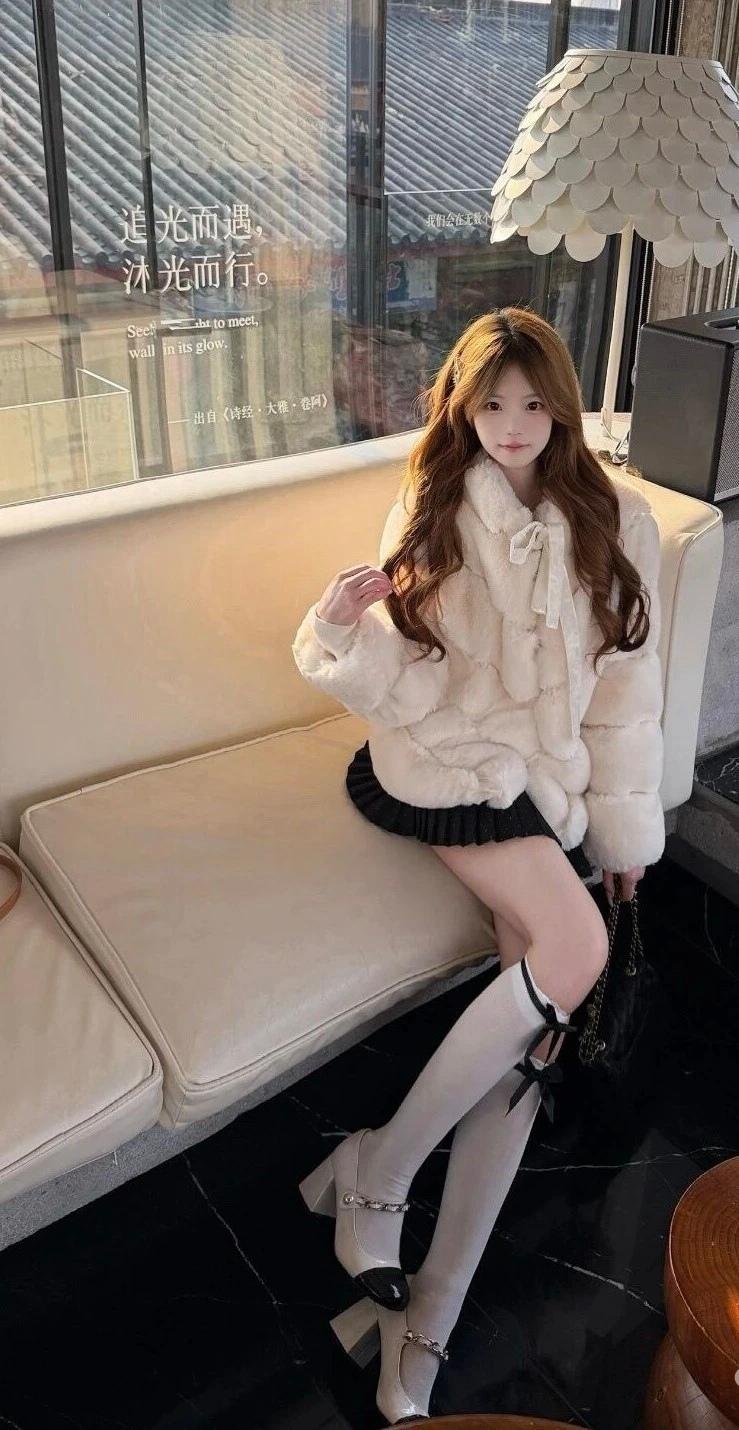 分享美女穿搭服饰美女穿搭示范