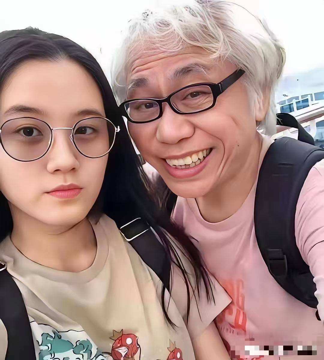 千万房产到手19天就卖了。17岁就跟了他，当时的年纪她应该是高中生。然后就一直像