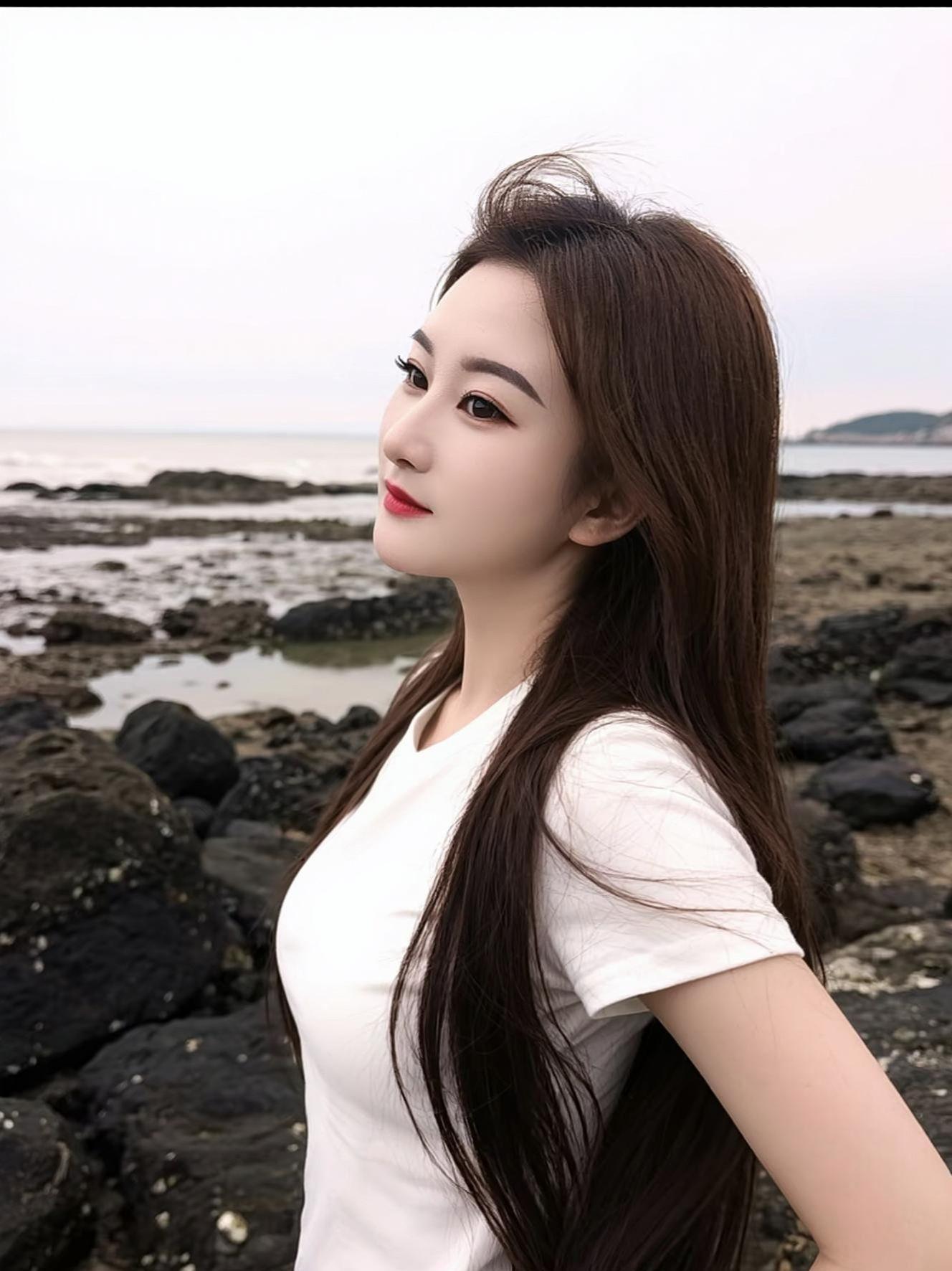 大概是我看起来太好说话，所以总有人把我当傻子， 有时候真怀疑，是不是我...