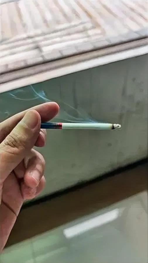 开实体店15年

我踩过太多坑

现在连熟客我都不敢多唠两句。

以前年轻的时候