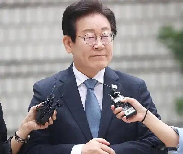 2026年8月4日，李在明当局通过刑事诉讼法修正案，着手重构韩国检察相关权责架构