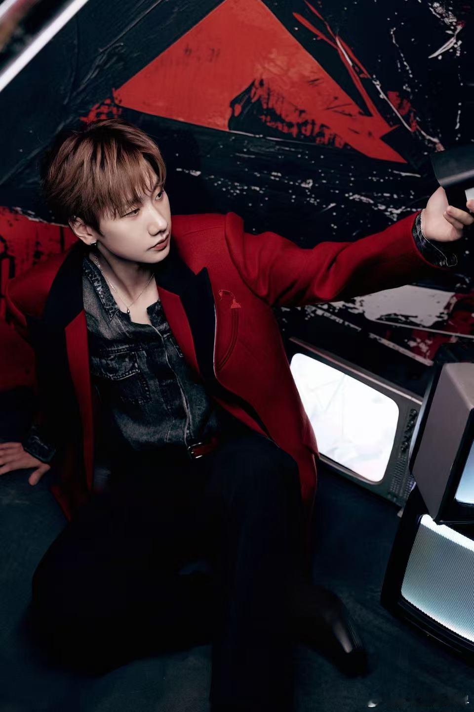 人民日报海外版对话汪苏泷汪苏泷说好的音乐没有语言门槛 他的歌陪伴太多人青春，如今