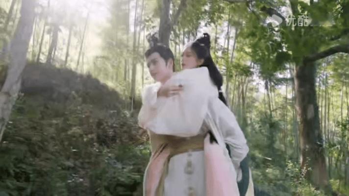 #赵今麦张凌赫古装cp感# 《度华年》今天疯狂放饭，主打一个嗑到就是赚到！张凌赫