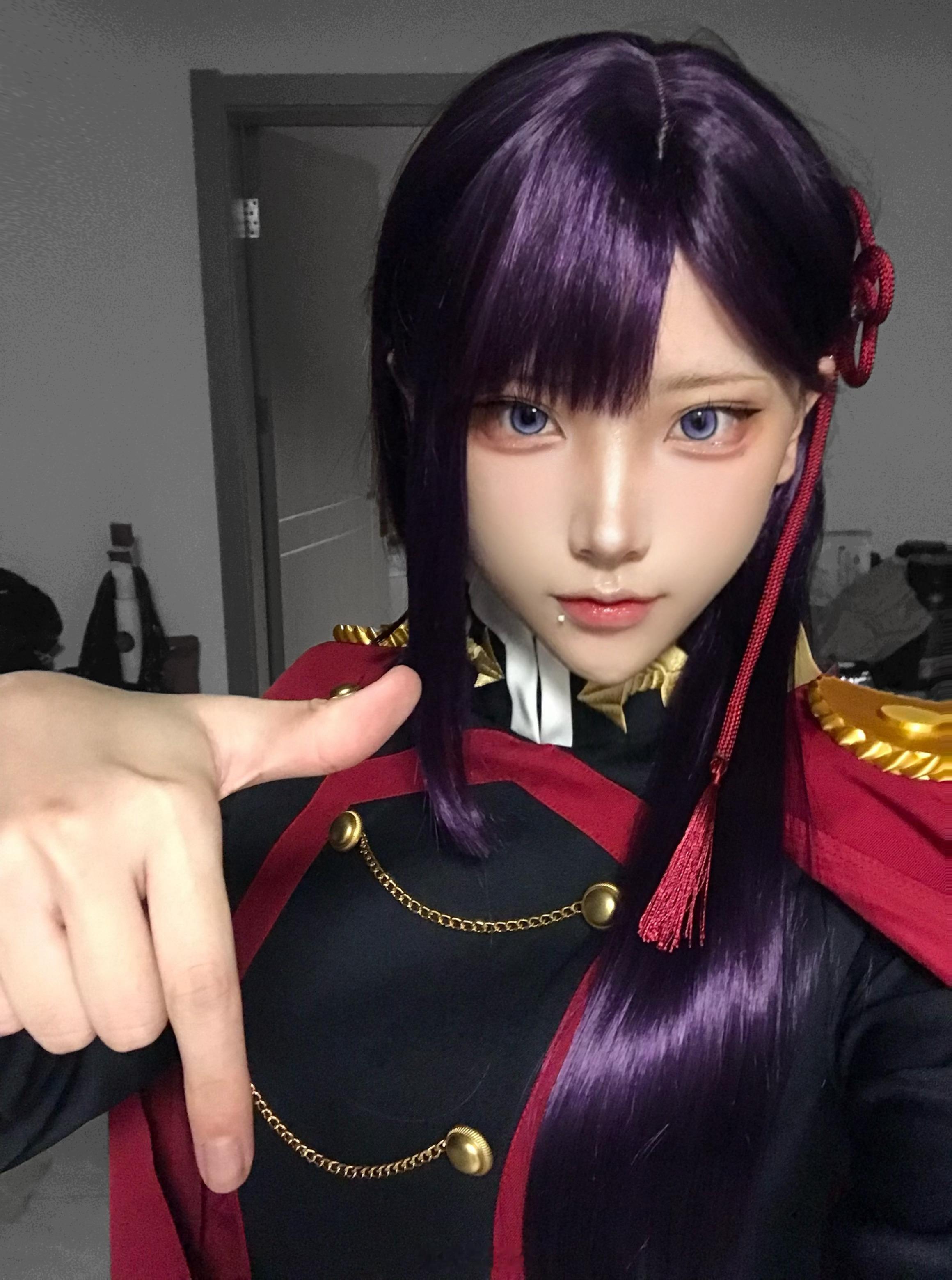 kneel down ​​​