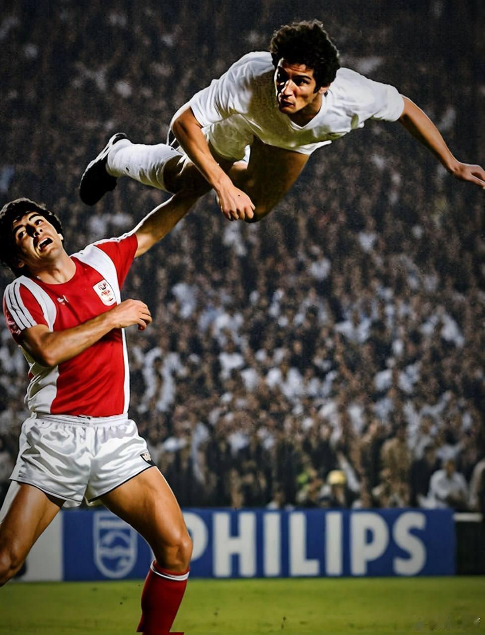 皇马桑蒂利亚纳在对阵列夫斯基比赛中跳跃庆祝的照片优化版。 