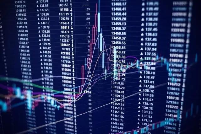 周四晚上证监会的消息，我连夜分析到凌晨，作为老股民，我得给大家说点实在的，别被消