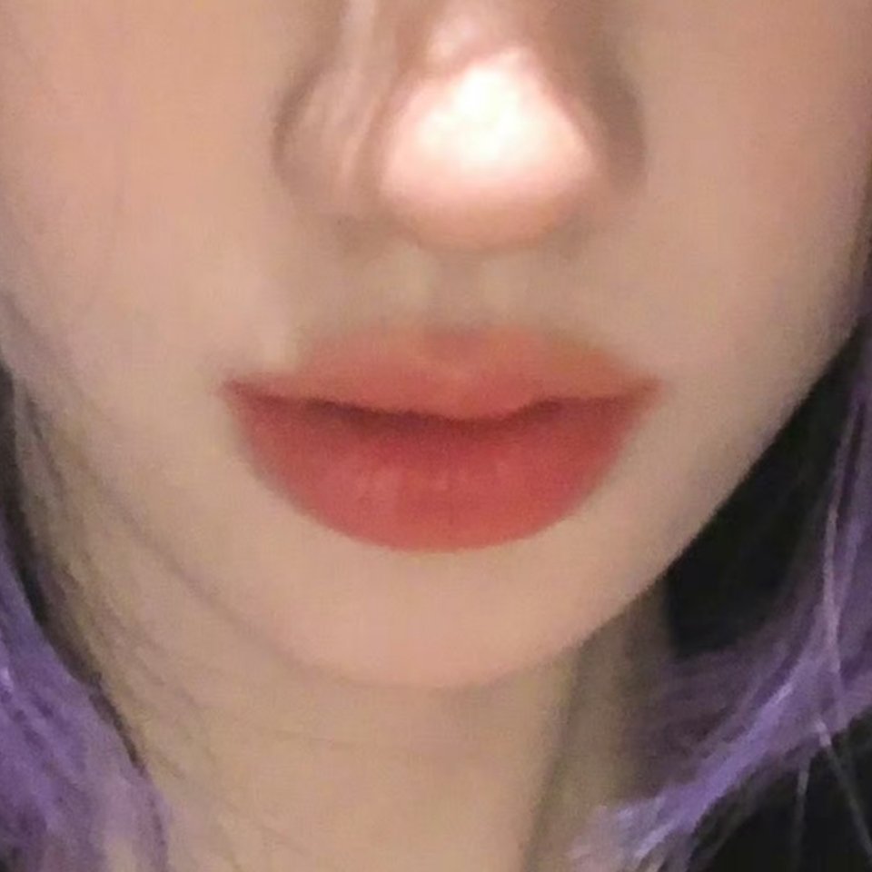 不知道啊就是想亲想亲 