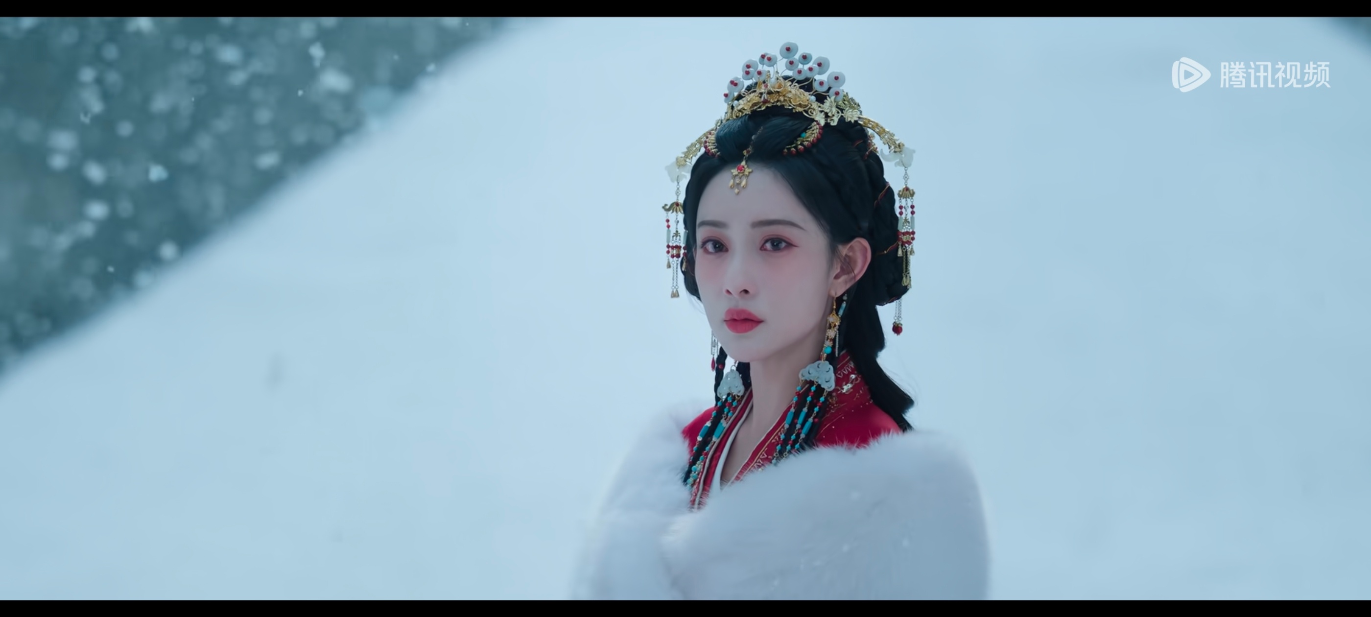 孟姐截图(导演易军以前拍过媚者无疆覆流年，在拍这一秒 ​​​