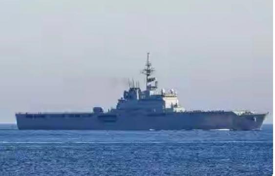 能被称为大型极地巡逻舰的加拿大“哈里.德沃尔夫”级“马克斯.伯纳伊斯”号，来到日