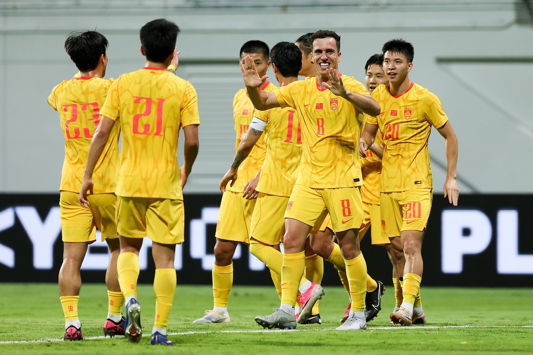 刘建宏：国足大面积换人对考察球员意义不大，短期内离不开塞鸟6月6日讯 在昨晚进行