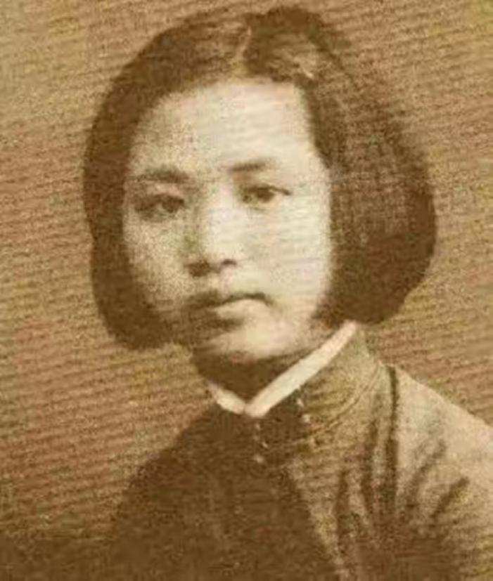 1939年，32岁的粟裕大将写下了一份直截了当的求爱信，结果转眼就被撕得粉碎，将