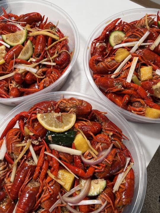 柳州｜冰镇凉拌小龙虾🦞