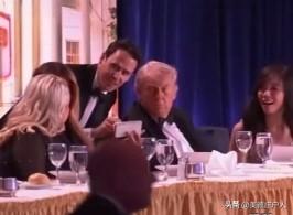 突发！白宫晚宴现场枪声大作，特朗普紧急撤离！
 
当地时间4月25日晚，美国华盛