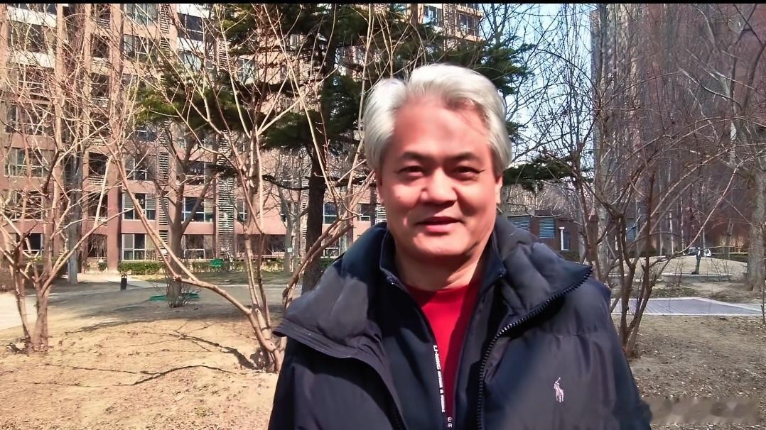 豹隐南山 看到这个作品的题材的时候就觉得太适合夏天了吧！悬疑的氛围感直接拉满，阴