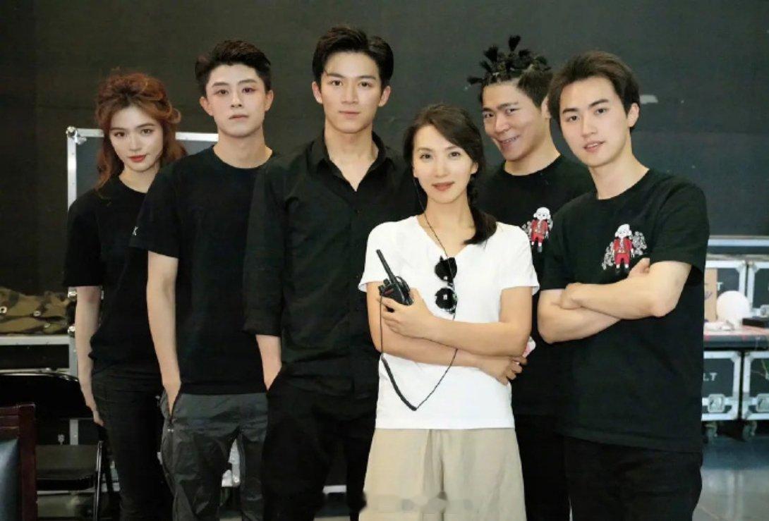 嗯？陈好是王星越大学班主任？ ​​​