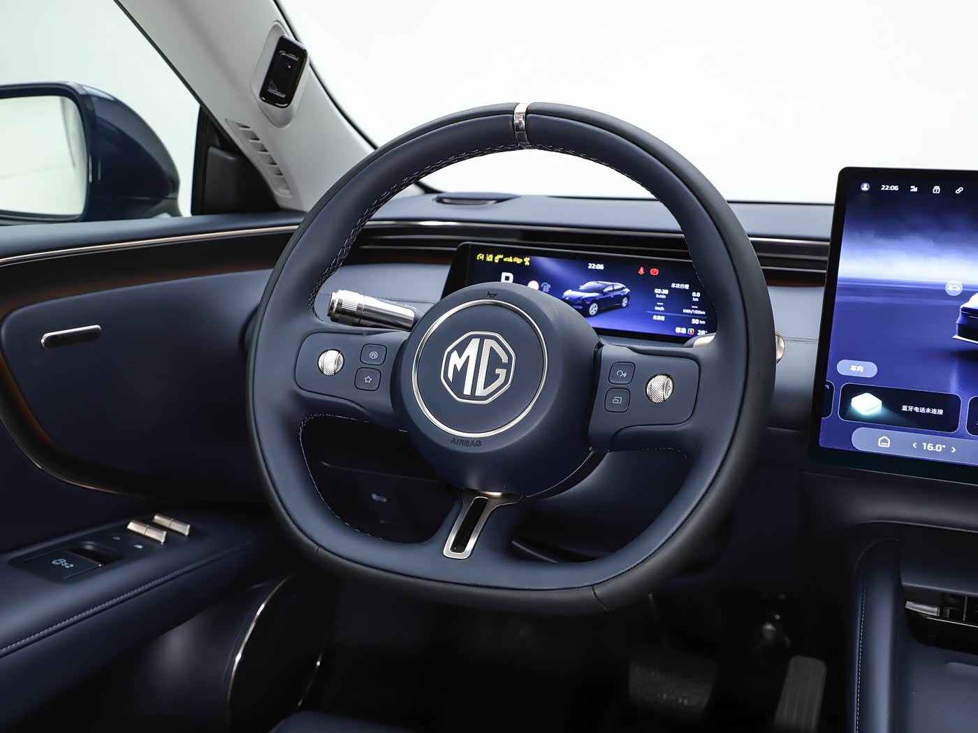 MG 07预售，12.59万元起，提供插混和纯电动力，拥有845km续航并支持5