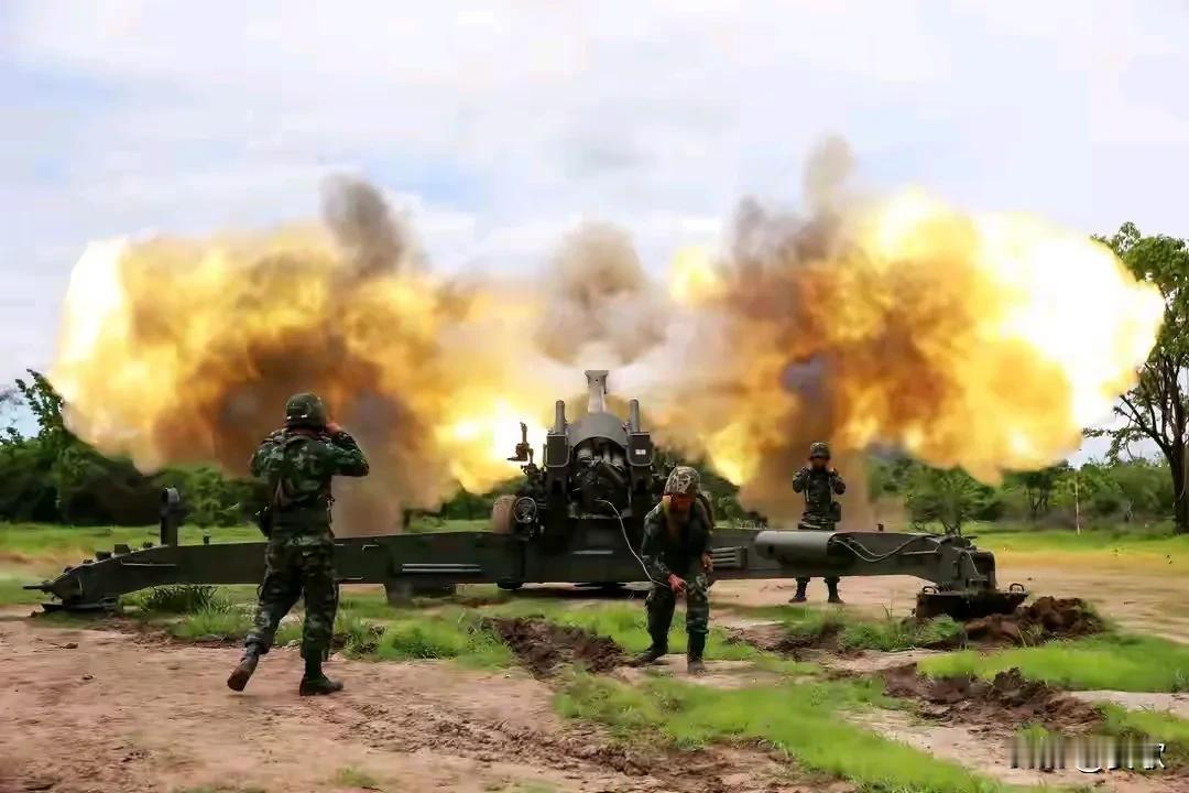 泰国打上瘾不听中美劝解.迫使40多万柬埔寨人四处逃难

最近，泰国和柬埔寨的边境