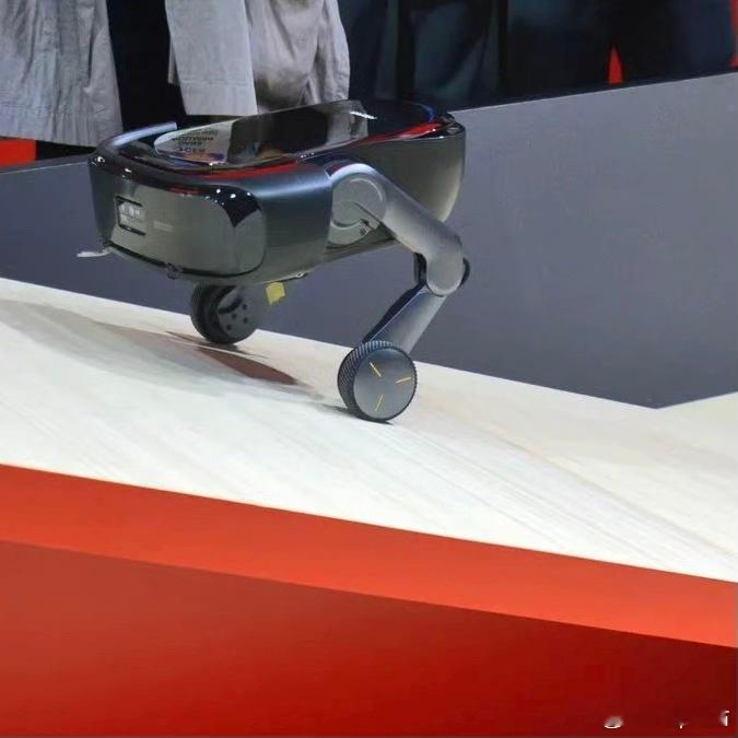 我还是买早了啊这扫地机器人也卷的夸张啊还有我的追觅X50Pro滚筒版寄回维修了