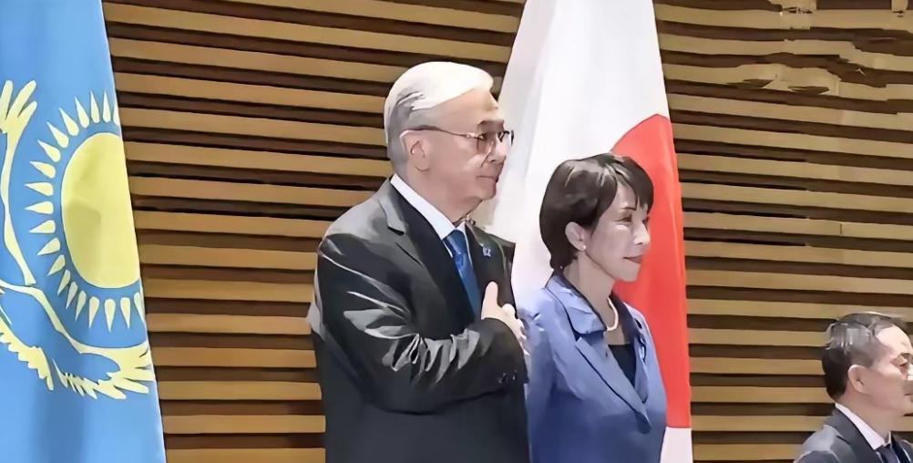 日本邀请中亚五国到日本来访问，搞一个5+1，可结果是，目前，只有哈萨克斯坦总统托