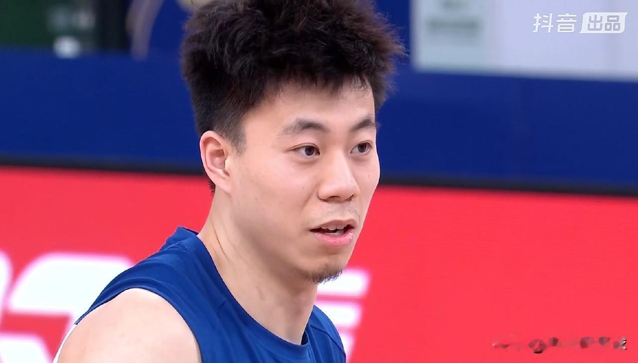 上海久事球星张镇麟竟然成为了球队的拖油瓶！在今天上海久事主场迎战浙江浙商证券的总