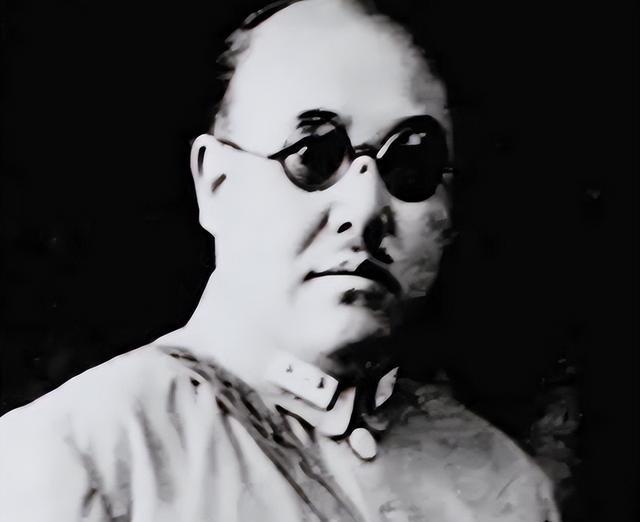 1949年马鸿逵拒起义：我对共产党有恩，打赢解放军再谈合作


这不是简单的逞强