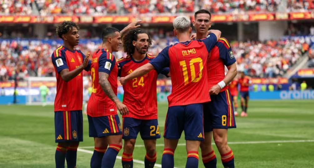 2-1绝杀！2026美加墨世界杯的半决赛对阵终于敲定，西班牙队惊险击败比利时晋级