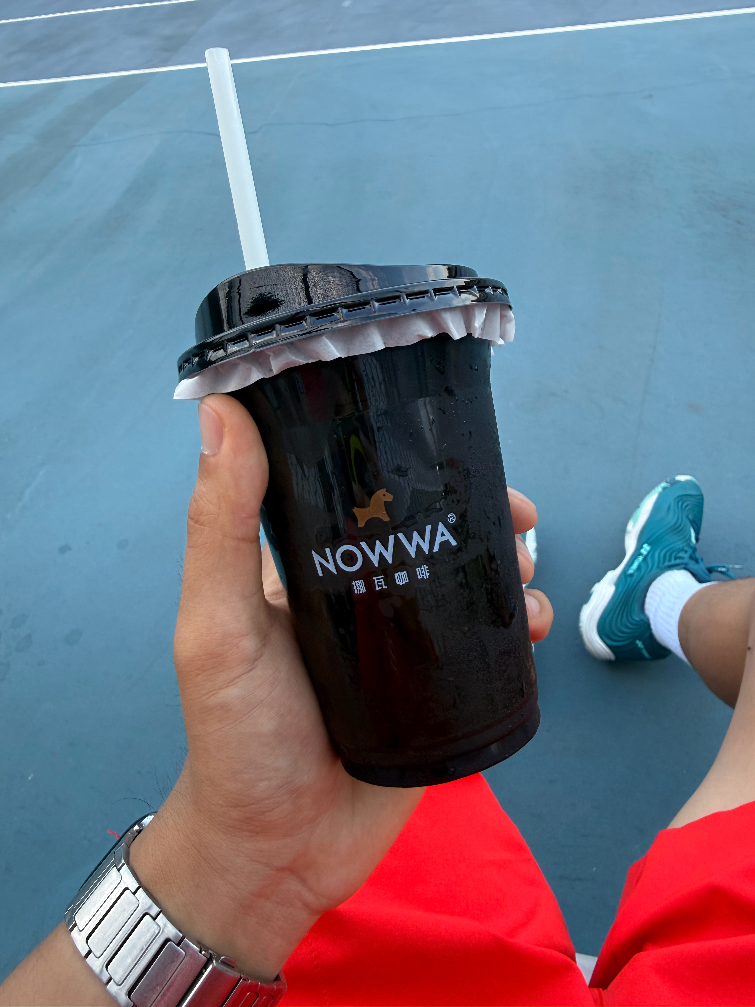 已经从秋天的第一杯奶茶蔓延到秋天的第一杯咖啡了么？徒弟请的咖啡很久很久才到，今天