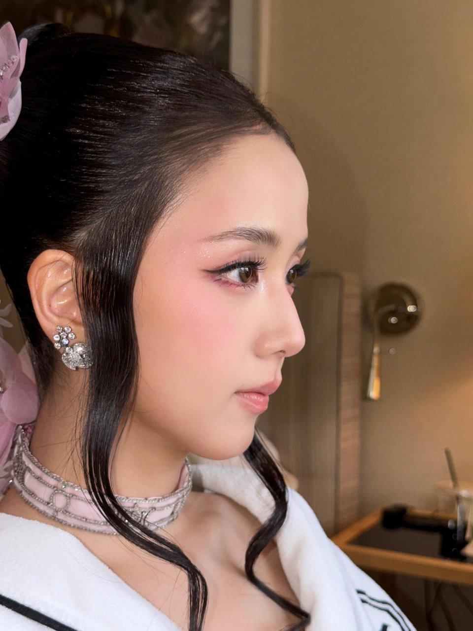 kimjisoo  女神闪耀metgala 