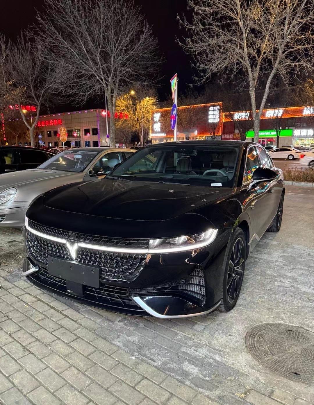 掐指一算，这两天要到一台新能源车。[doge]2000公里准新车，原版原漆，发变