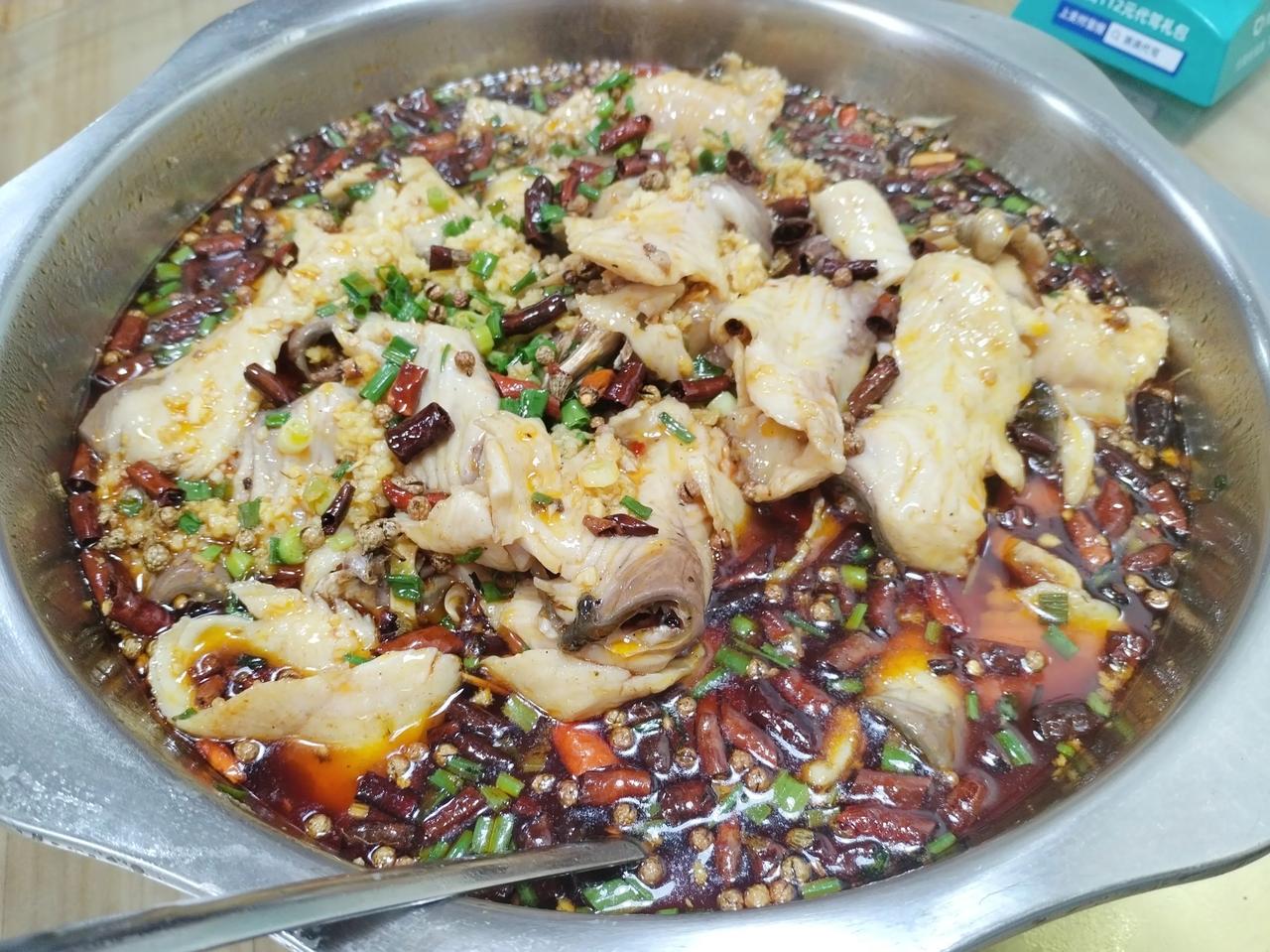 这家位于武昌徐东林茂路上的小店，我在今年年初的时候曾来过一次，那次是和几个朋友一