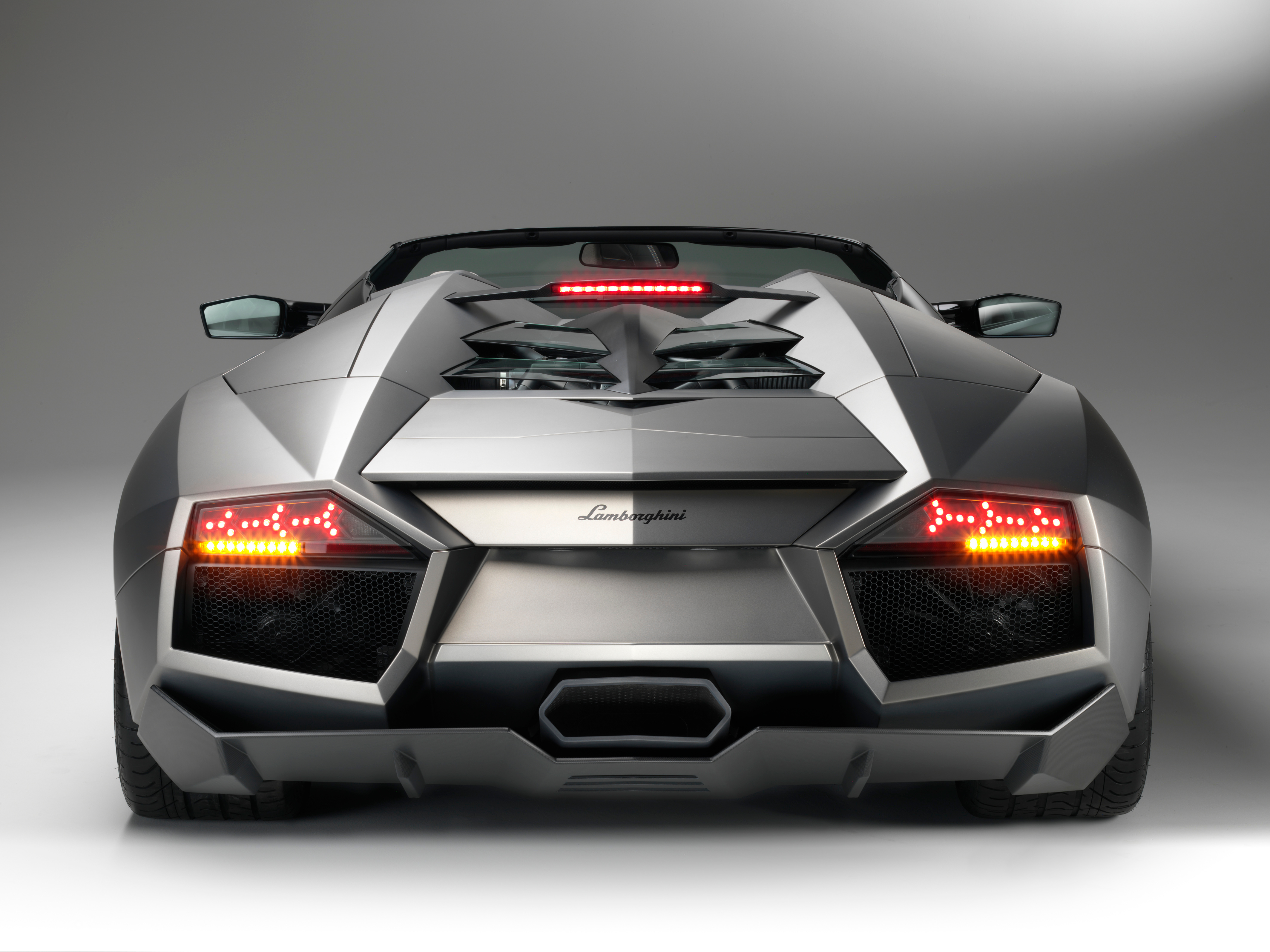 Lamborghini Reventón Roadster 搭载 6.5L V1