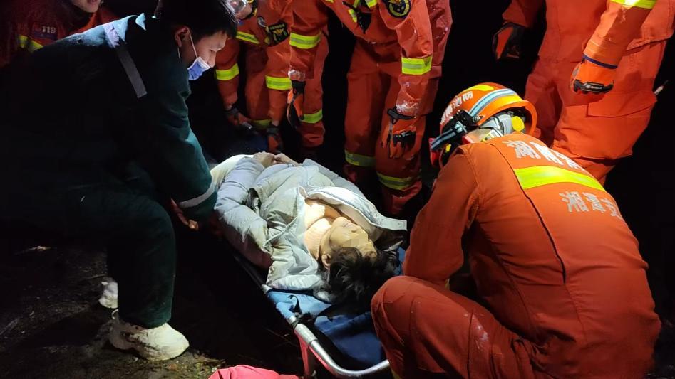 【爱车安全贴士 春运自驾回家，当心高速上这道“危险缝隙”！】在高速公路上发生事故