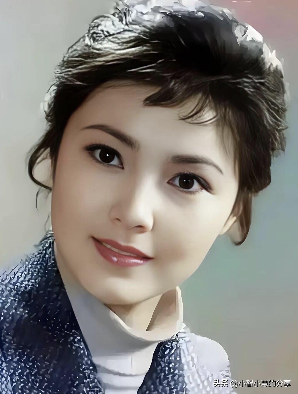 这位女明星年轻的时候长得实在是太精致了，是80年代的绝世美人，演技好，是很多人的