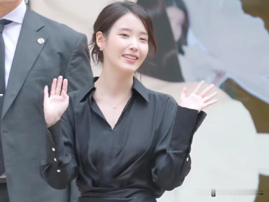 追李知恩十几年真的赚麻了！
从《Dream High》入坑，我从学生党熬成社畜，