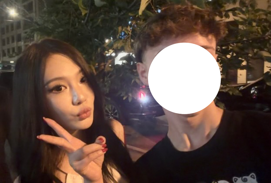 在芝加哥和粉丝合了照 这身也很美丽/owenlutkus_ 