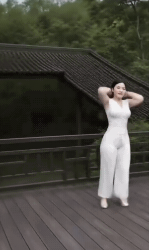 谁说胖子没有瘦子灵活，白衣天使给出了答案。