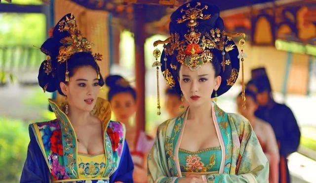 唐朝时期，有一天，李世民突然和390个死囚做了个约定： 先放你们回去，来年过来再