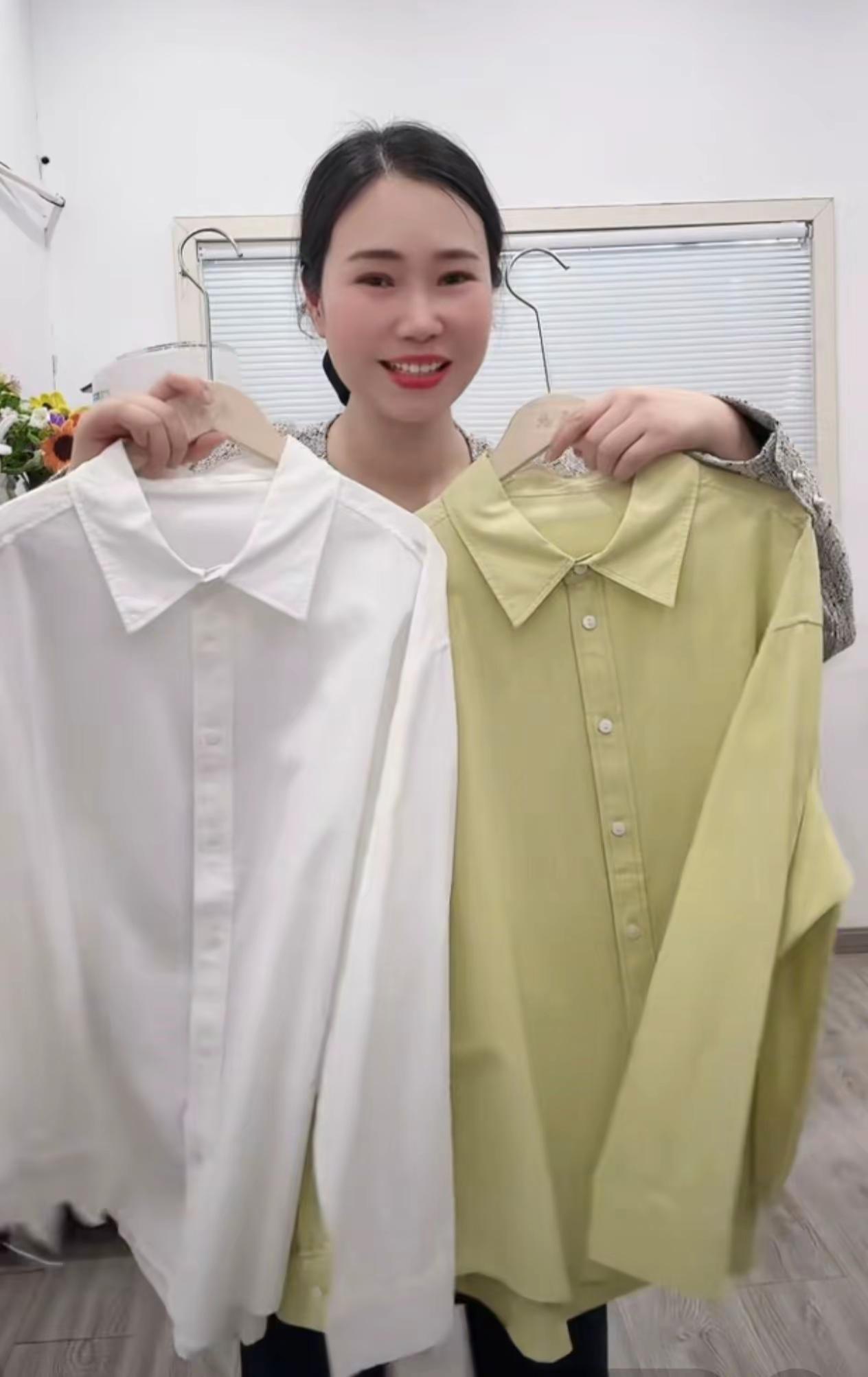 喜欢原歌家毫不费力 简简单单 的穿搭 每一套实穿又百搭不过时