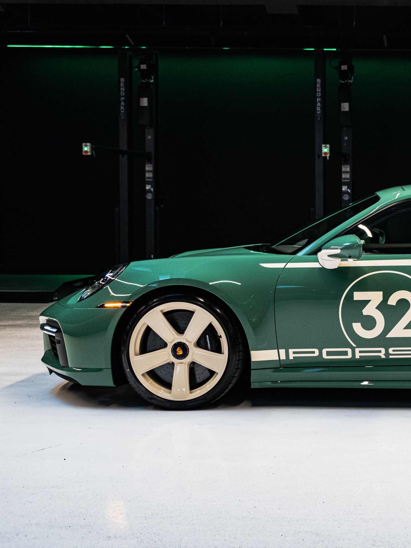 Auratium Green 911 Turbo 50 Years，非凡的Gey