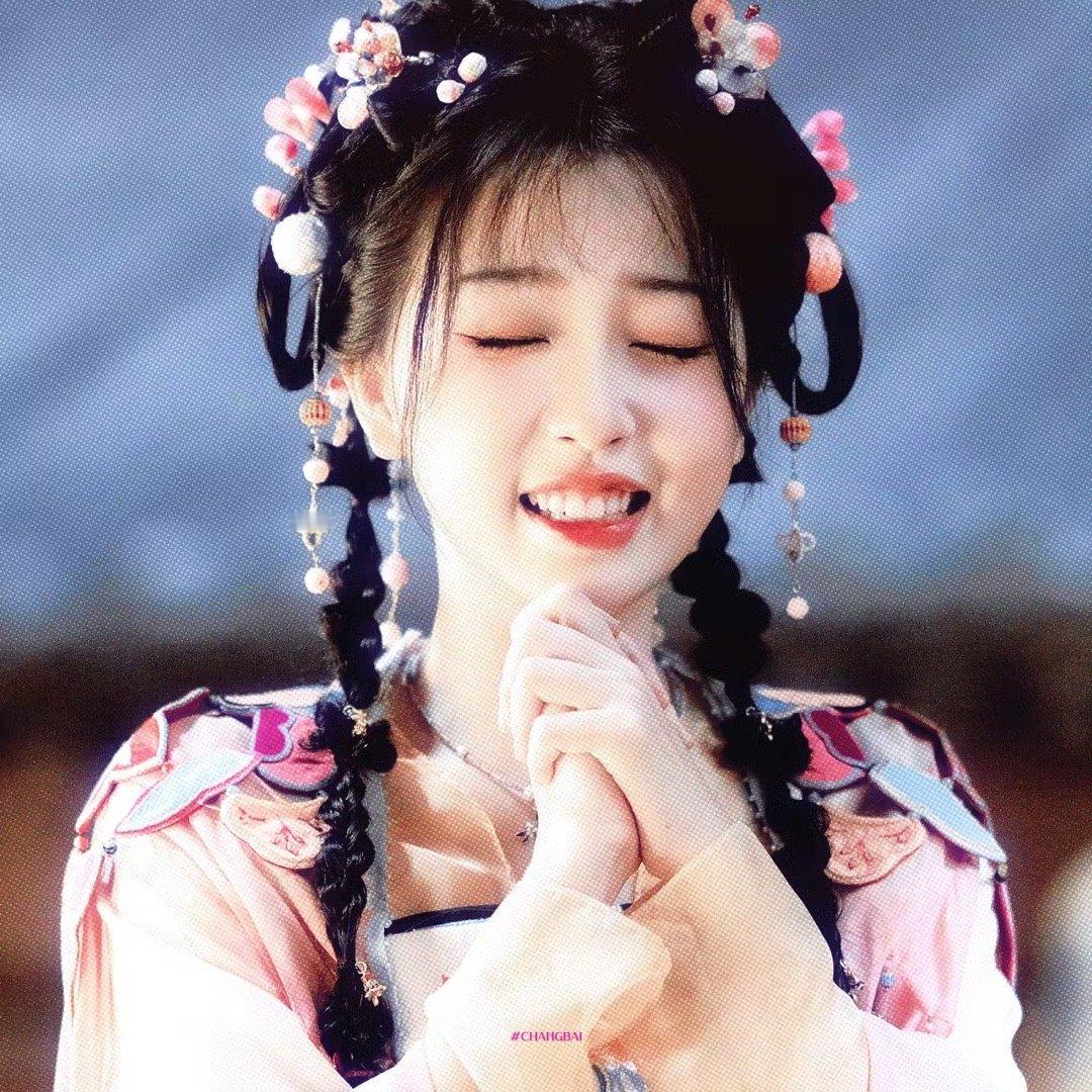 #永夜星河##虞书欣凌妙妙# 不考虑给这个福娃出个福字～出个对联嘛～萌神驾到～万