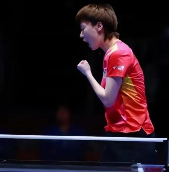 女乒困则思变，马琳不再一根筋

釜山世乒赛女团小组赛第二轮，国乒3:0完胜对手，