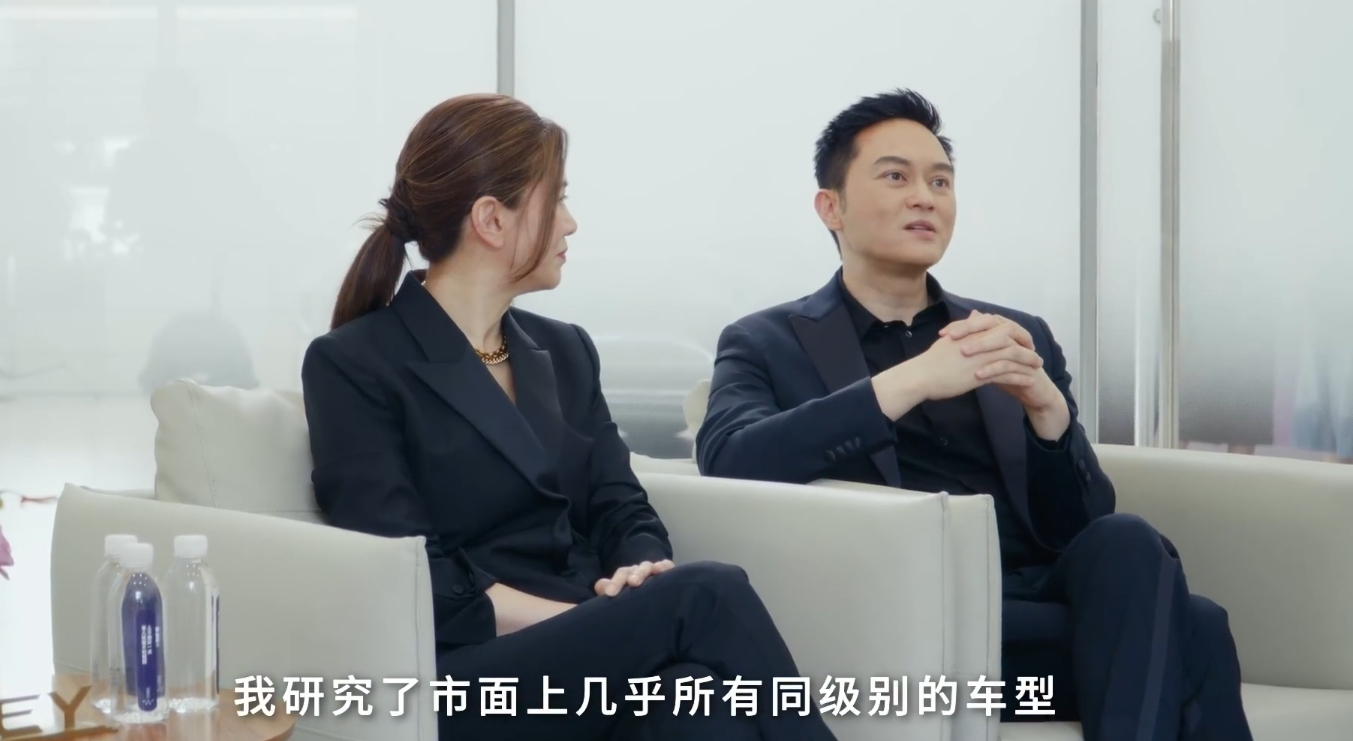 张智霖新歌意外提前剧透张智霖、袁咏仪夫妇提魏牌V9X了。还记得前几天智霖哥转发魏