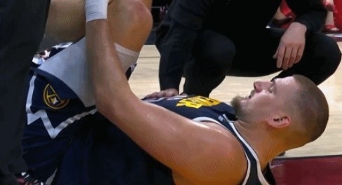 约老师退出今日剩余比赛 